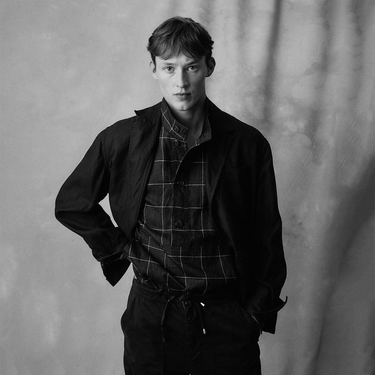 Garden Blazer in Dark Navy Linen with Checked Linen Anorak