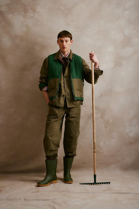 Unlined Garden Jacket in Khaki with Contrast Details in Bottle and Brown