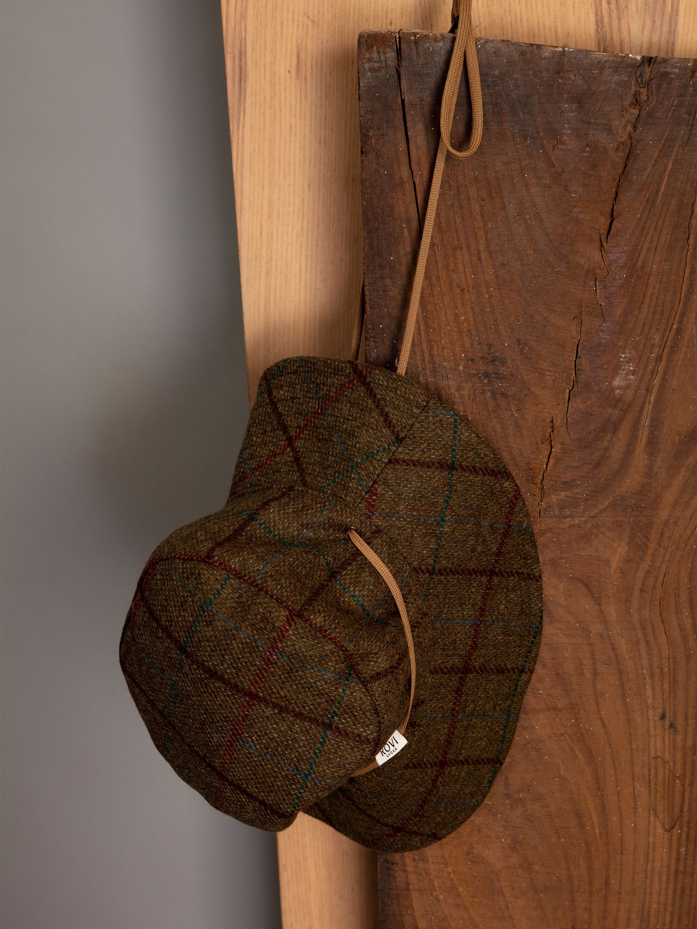 Bucket Hat in Shetland Wool